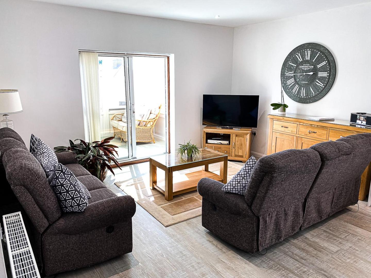 Meadow View Apartments New Quay Eksteriør billede